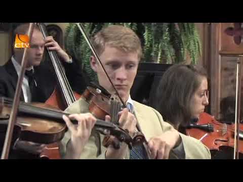 152. În faţa tronului de sus - LSO - Lauda Domini