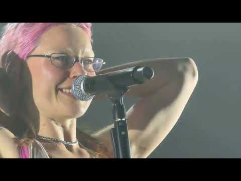 Wet Leg 4K "Chaise Lounge" Live Sydney Australia at The Roundhouse 2026 #wetleg  #livemusic #sydney