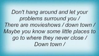 Saint Etienne - Down Town Lyrics
