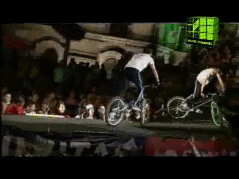 Dj. Andi Ft. Stella - Happiness (Live @ RMA 2010)