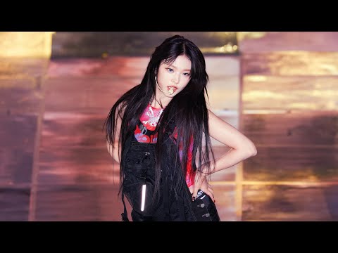 230611 해린 HAERIN 뉴진스 NewJeans 'Attention' 4K 60P 직캠 @위버스콘 by DaftTaengk