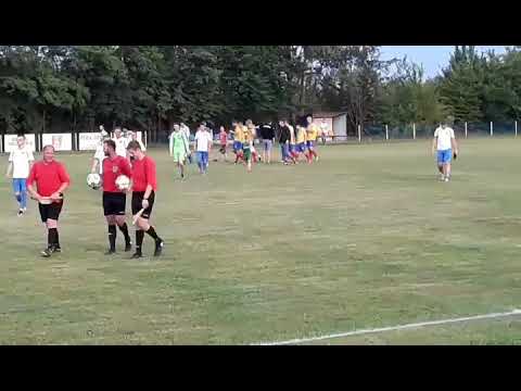 Radość po meczu z Jura Niegowa