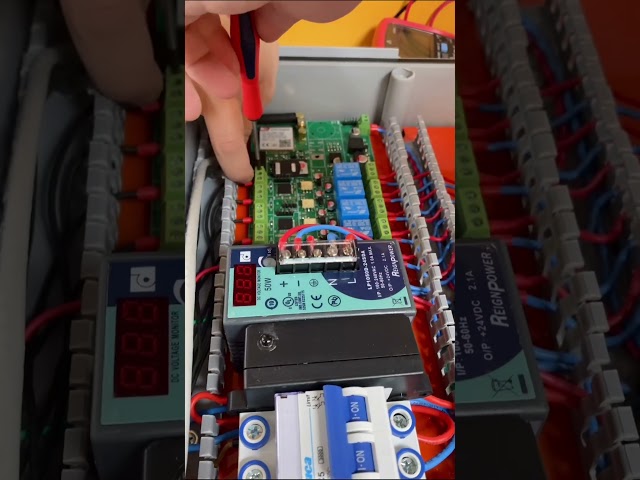Vídeo relacionado con Detección de ángulo amplio 520D (3.3V-5V para proyectos de automatización y dispositivos IoT, módulo de sensor de inclinación)