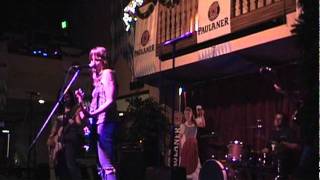 The Soviettes - Hanging Up The Phone (Live From Alpine Village)