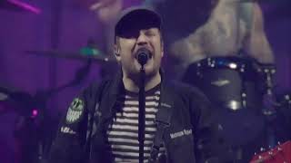 Fall Out Boy - ''This Ain't A Scene, It's An Arms Race'' LIVE So Much 2our Dust 2024