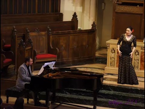 LIGA YI  Soprano  Récital à l'Eglise Américaine De Paris Juin 2017