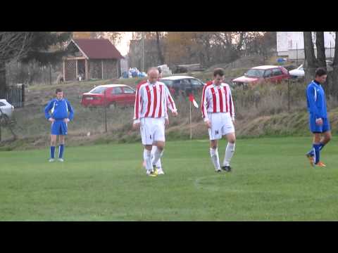 LKS Skrbeńsko - KS 27 Gołkowice 10.11.2012 Jeden z goli dla KS 27