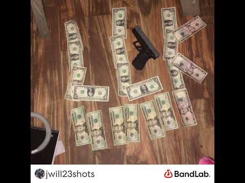 In a minute -jwill23shots ft Ebklil4oe