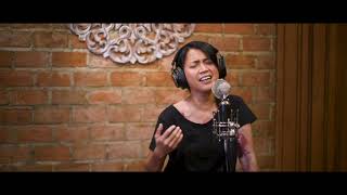 Download lagu Pelan-Pelan Saja - DewiQ Version mp3