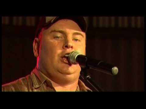 Zak van Niekerk - Saamsing Medley (Live) (Official Video)