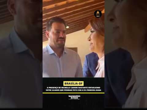 A presença de Michelle causou bastante entusiasmo entre os aliados de Flávio que pediram foto