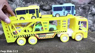 Download lagu Car transporter for kids carrying toy cars I Mainan truk trailer mengangkut mobil dan Bus tayo mp3