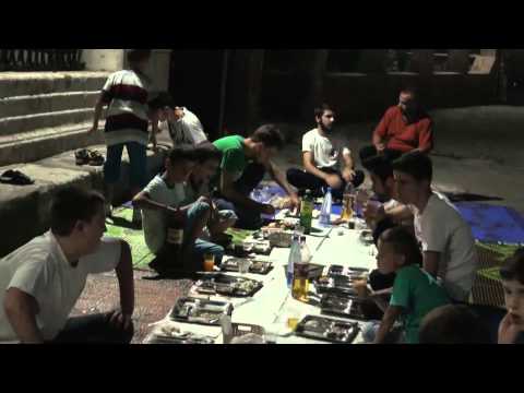 Iftari në Xhaminë Isa Beu - Iftari Ramazani 2015