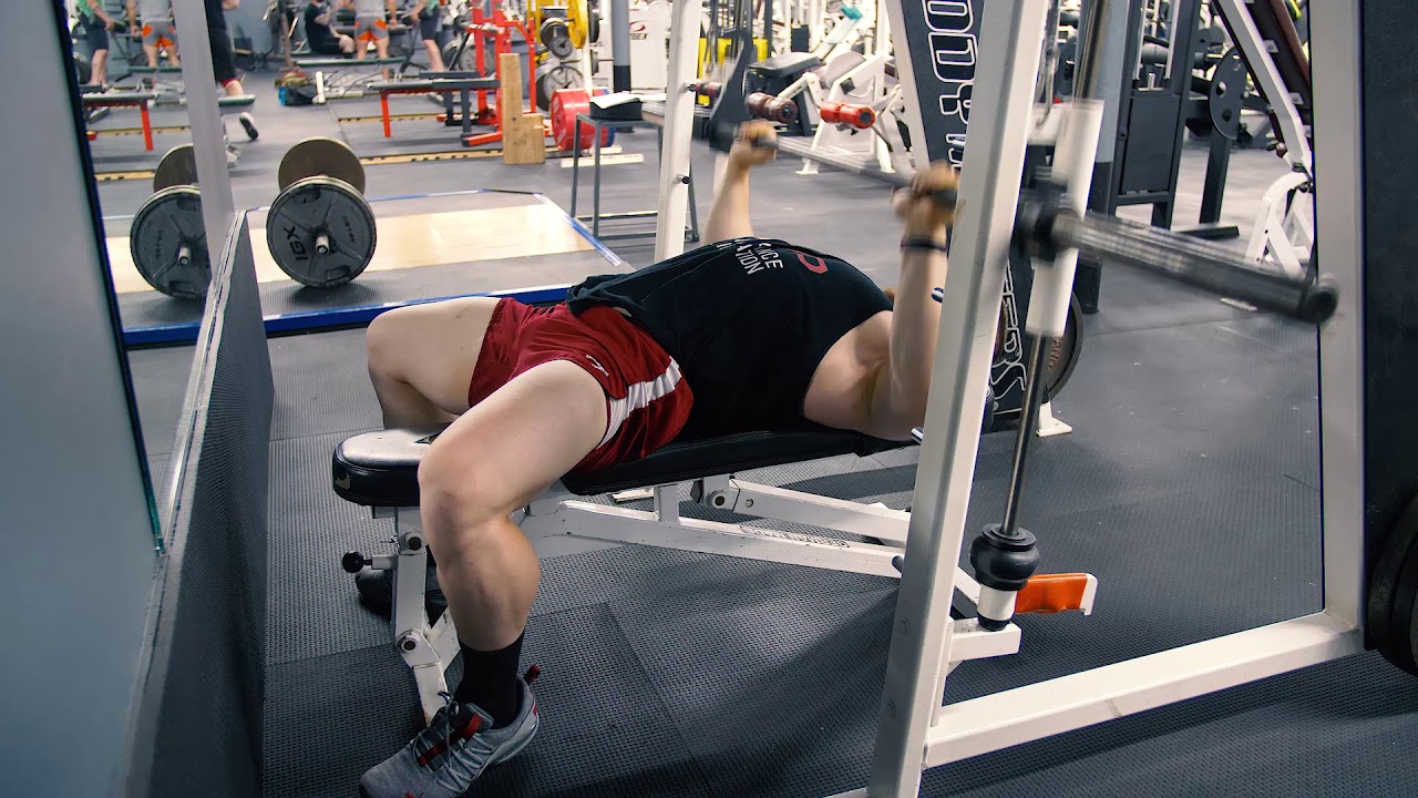 Smith Machine Bench Press demonstration video