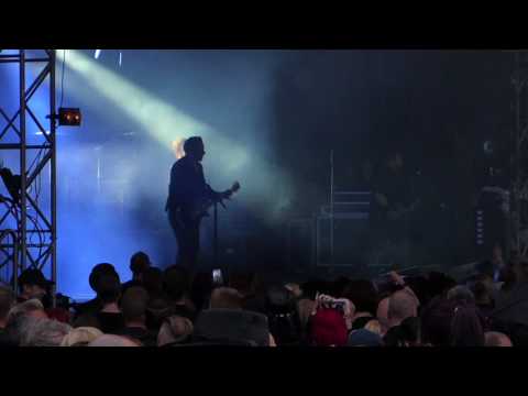 Eisbrecher "Was ist hier los" live Amphi Festival 2017