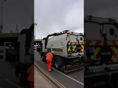 Bucher Municipal V80 Road Sweeper - BACK-TO-BLACK