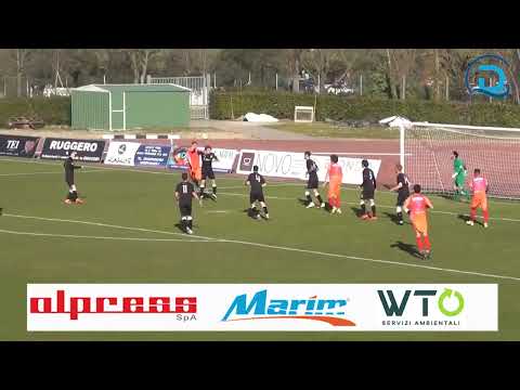Highlights: DesenzanoCalvina-Crema 0-1