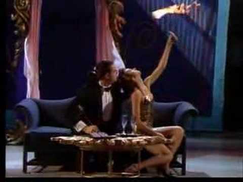 פן ג'ילט וג'ורג'י ברנסיק במופע יריקת אש רומנטי ולוהט