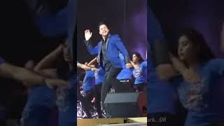 Download lagu Srk dancing on chaiya chaiya through the years ✨|#shahrukh #srk #chaiyyachaiyya #bollywood #song mp3