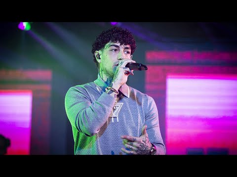 Tony Effe - Dopo le 4 ⏳  (Radio Italia Live 7/03/2025) #tony #radioitalia #musica #fyp #perte #sing