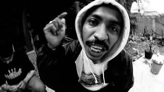 Download lagu MukaRakat - Trauma mp3 Download lagu MukaRakat - Trauma mp3