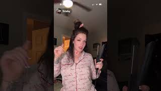 Download lagu Pawg TikTok Live Part 2 (2/28/26) mp3