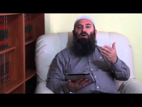 A mundet femra me të përmuajshmet të lexon Kuran? -  Hoxhë Bekir Halimi