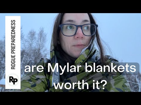 How a Mylar Blanket Can Save Your Life in Extreme Cold - 30 Days of Survival 4/30
