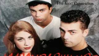 Alexia Phillips, Chris Phillips &amp; Collage - How could you love me (Radio Edit)