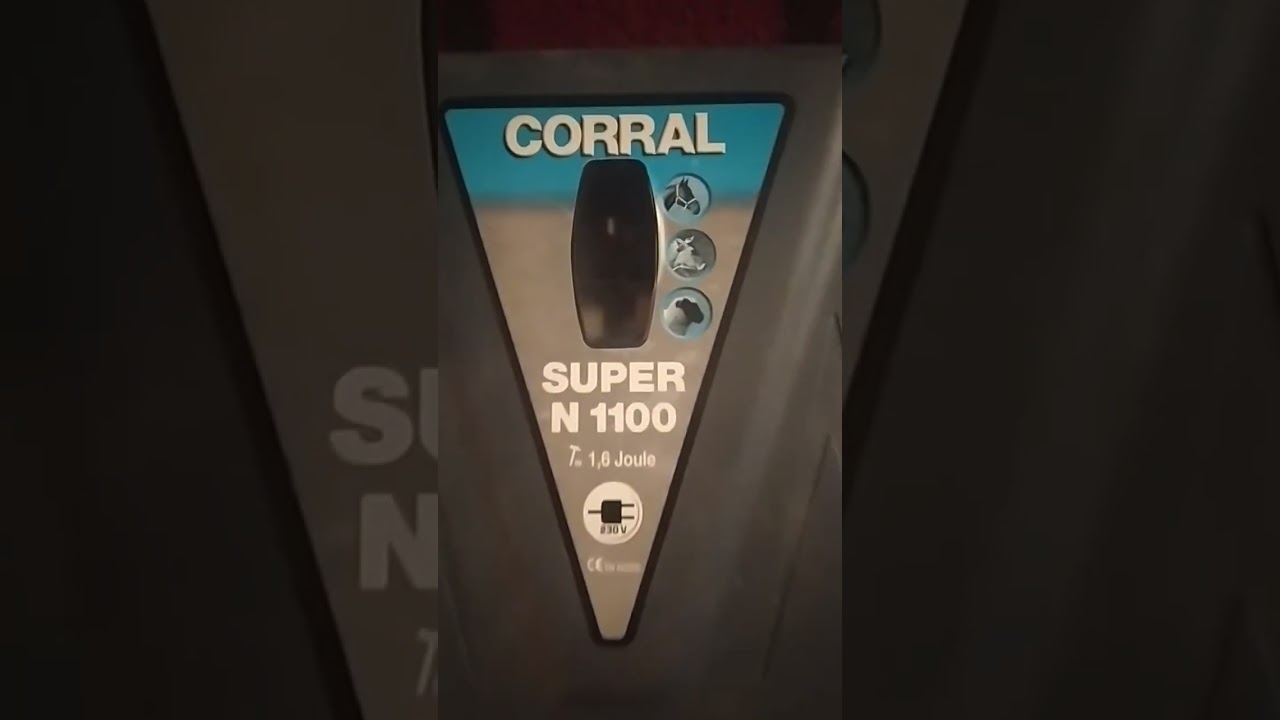 Corral Super N 1100 villanypásztor (230 V,  1,6 J) kiegészítőkkel eladó
