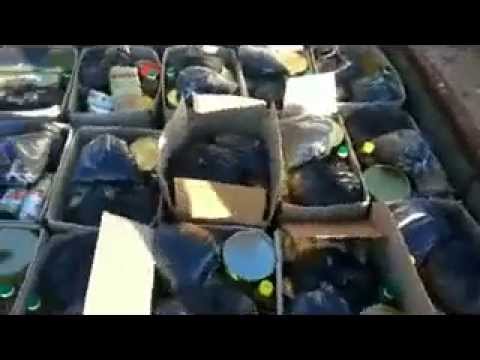 توزيع سلل إغاثية في مدينة الصنمين في محافظة درعا من قبل مجلس محافظة درعا