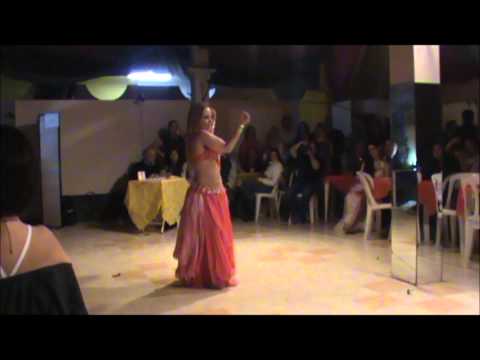 Professora Shaina Nur - My Music Live escola Top Dance