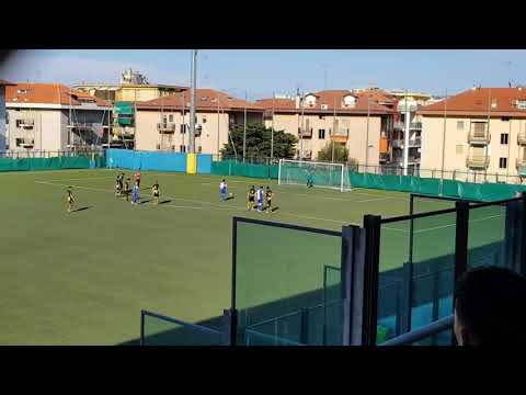 Calcio, Campomorone: il rigore di Curabba contro l'Alassio