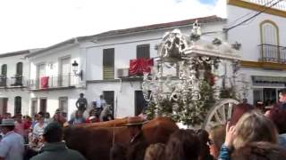 preview picture of video 'HERMANDAD DEL ROCÍO DEL CERRO DEL ÁGUILA - SEVILLA- EN VILLAMANRIQUE DE LA CONDESA 2013'