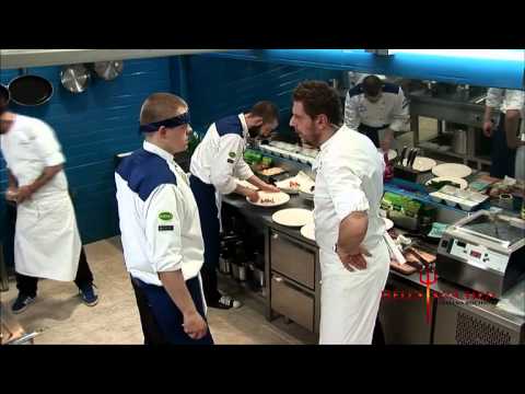 Uczestnik "Hell's Kitchen" wyprowadził Amaro z równowagi! [Plotek]