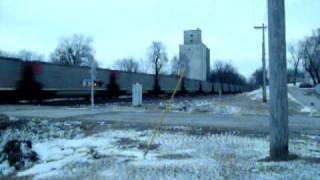 preview picture of video 'UP coal train in knob noster, mo...early morning'