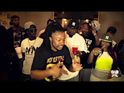 Superstar Moe vs Yung Pay