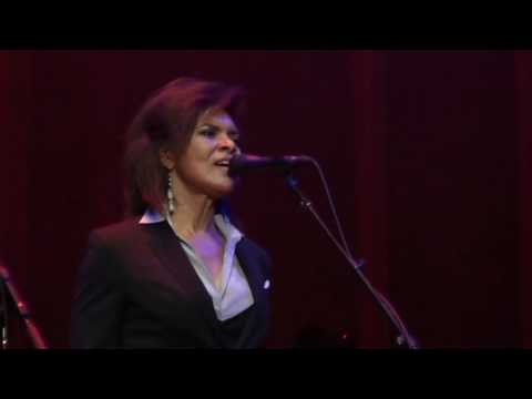 Lisbon 2009, Boogie street, Sharon Robinson / Leonard Cohen