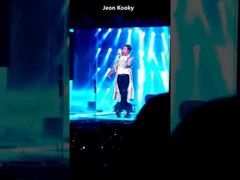 Fancam 180826] BTS WORLD TOUR 2018 Love Yourself Concert Day 2 In Seoul - Live Performance/ HUG