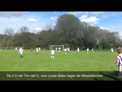 Lucas Batau in finale schoolvoetbal Nieuwegein