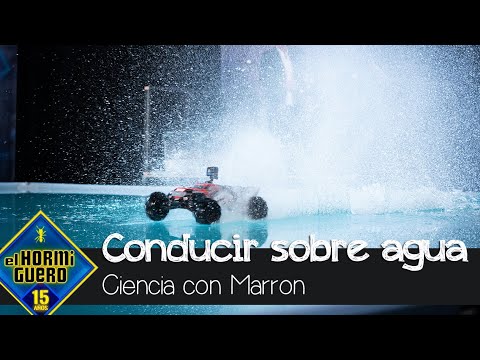 Pablo Alborán alucina con Marron y su experimento de conducir sobre el agua - El Hormiguero