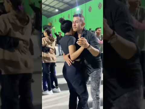 Dansa kizomba merindukanmu(cover andro seran)2024