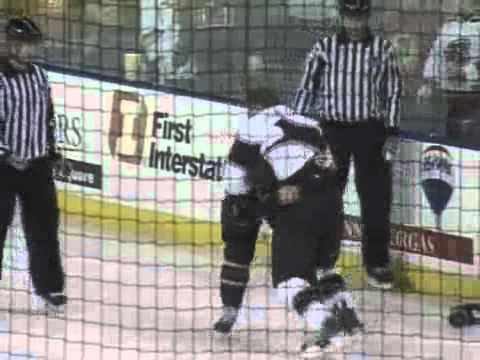 Carlyle Lewis vs David Simoes