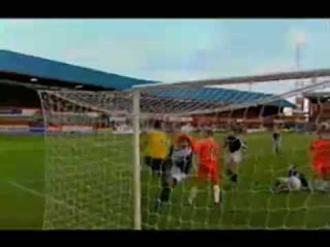 Dee beat United at Dens 2-1