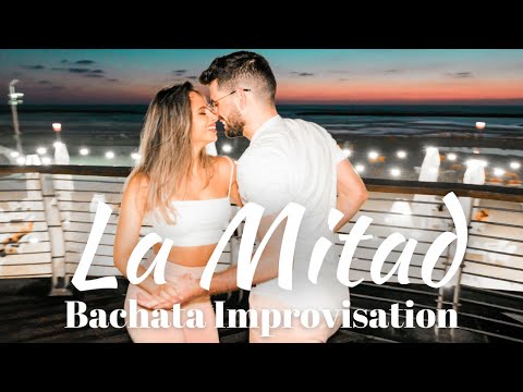 La Mitad - Grupo Extra | Bachata Dance Improvisación Video clip [Daniel y Tom]