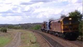 preview picture of video '44211+4001+4520 (LE - 6D64) at Menangle 9-11-12'