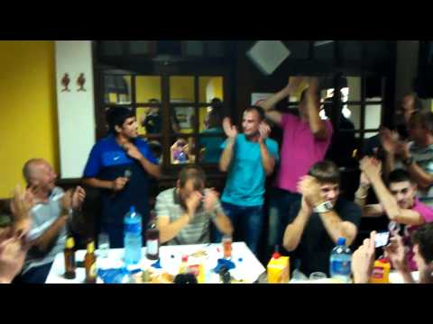 Drogba skida Adila u orginalu