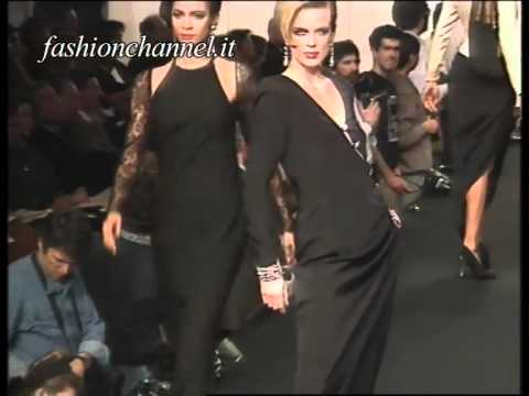 "Pierre Balmain" Autumn Winter 1991 1992 Paris 3 of 3 Pret a Porter Woman by FashionChannel