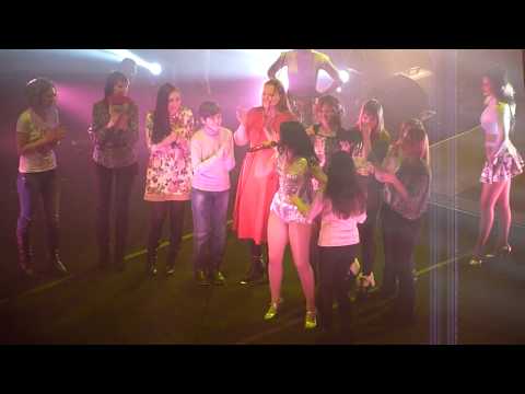 Natalia Oreiro .Nasha Natasha Tour . Con fans - Cumbia 24.11.2014 ( NOVOSIBIRSK- Rusia
