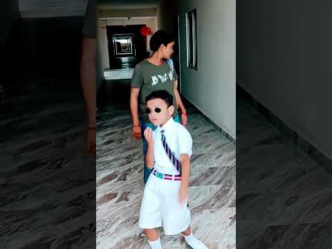 ek chumma mujhako udhar dai de 😍🥰🥰🥰🥰🥰💋💋 #shot #yourshot